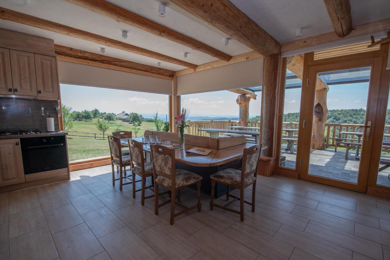 Holiday Home Ernest Zelezni With Hot Tub Ivancna Gorica Kültér fotó