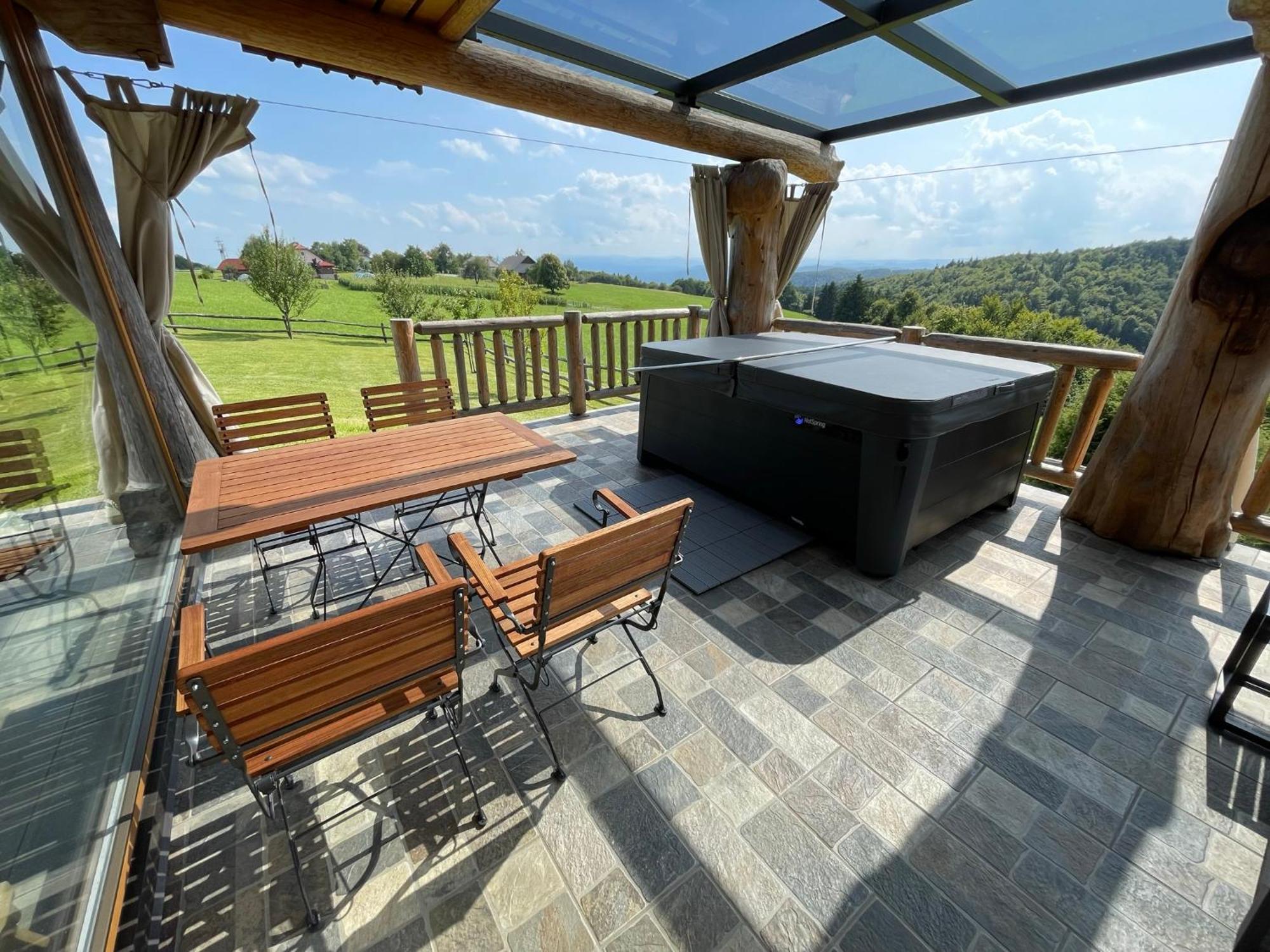 Holiday Home Ernest Zelezni With Hot Tub Ivancna Gorica Kültér fotó
