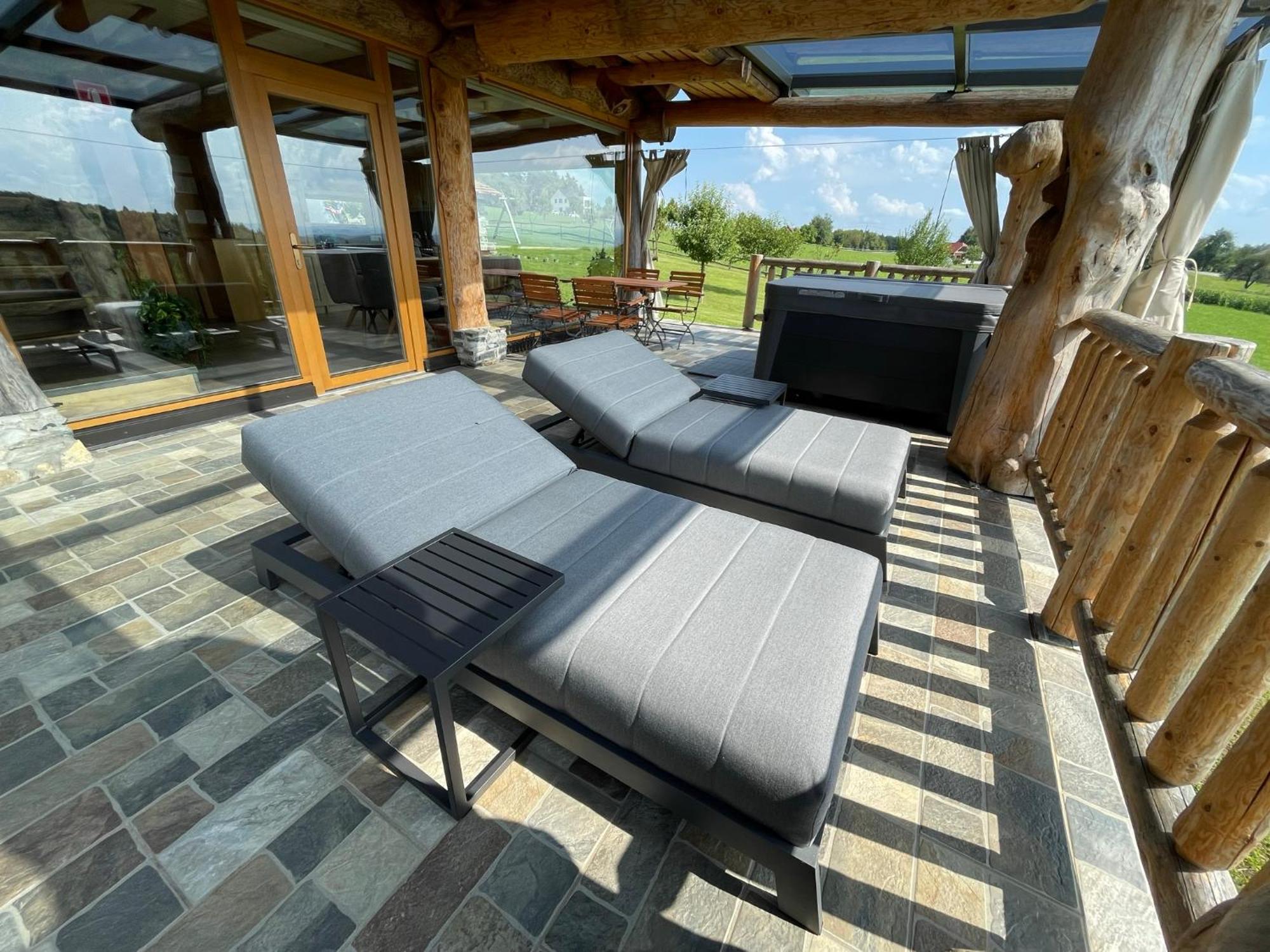 Holiday Home Ernest Zelezni With Hot Tub Ivancna Gorica Kültér fotó